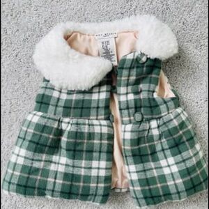 New without Tag / Adorable Baby Girl Vest with Faux Fur Collar 3 to 6 Months